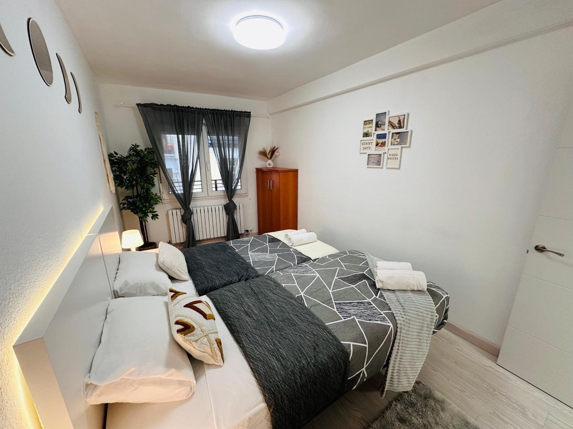 El Teatro Del Pilar Apartment Zaragoza Ngoại thất bức ảnh